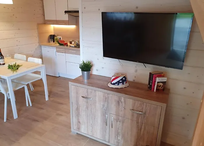 בית נופש North Side פוסטקובו